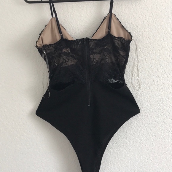 Laundre bodysuit - Picture 2 of 5
